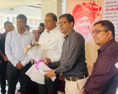 महाराष्ट्र राज्याचे माननीय राज्य मंत्री तथा वर्धा जिल्ह्याचे पालक मंत्री डॉ. पंकज भोयर यांची वानाडोंगरी प्रकल्पास सदिच्छा भेट